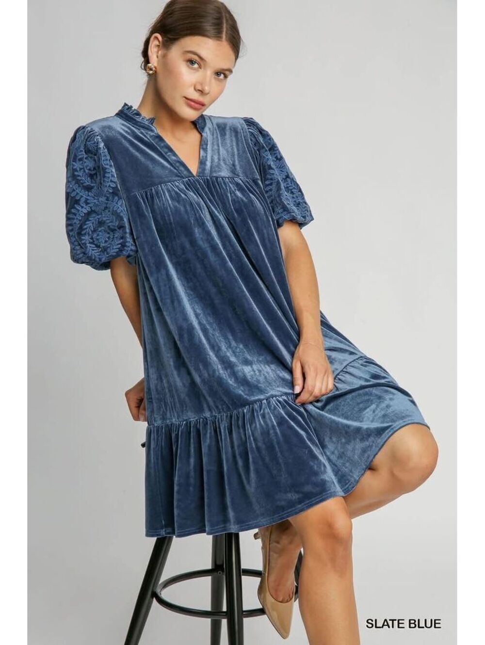 Umgee Slate Blue Velvet Embroidered Bubble Sleeve Dress Size M